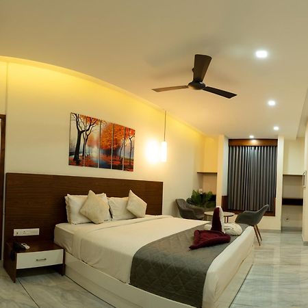 Miracle Hotel And Resorts Kozhikode Exterior foto