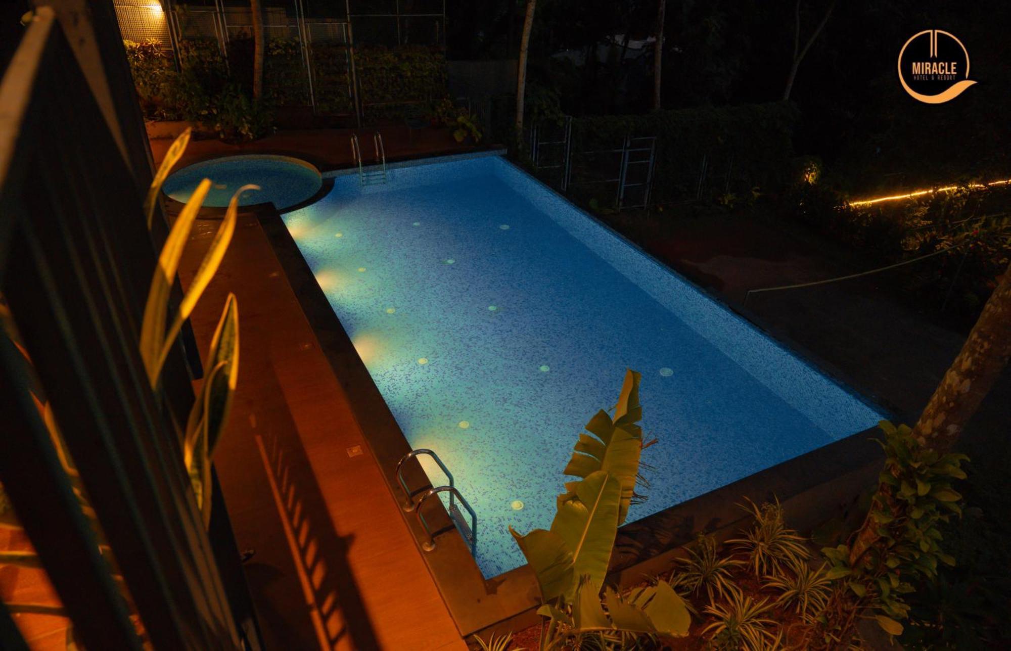 Miracle Hotel And Resorts Kozhikode Exterior foto